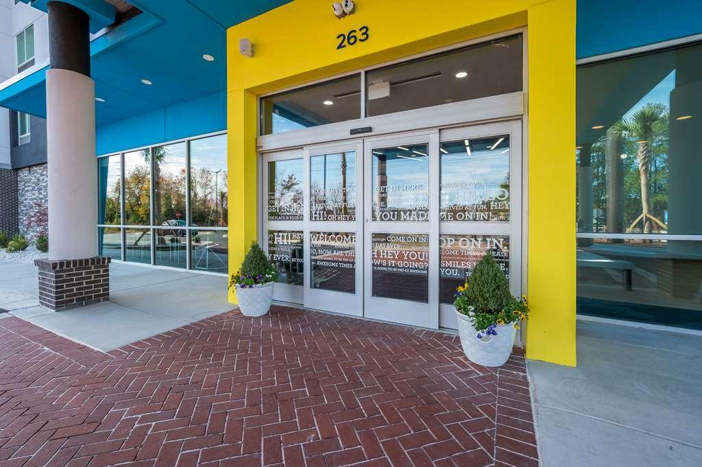 Tru By Hilton Santee Hotel Exterior photo