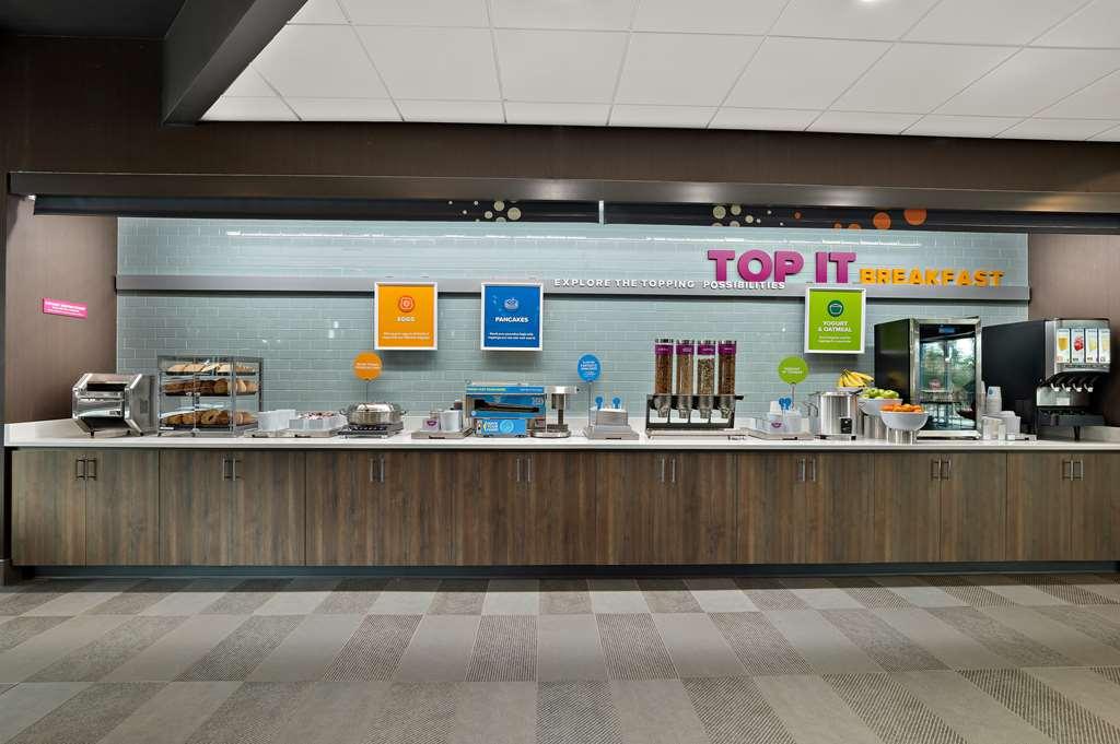 Tru By Hilton Santee Hotel Restaurant photo